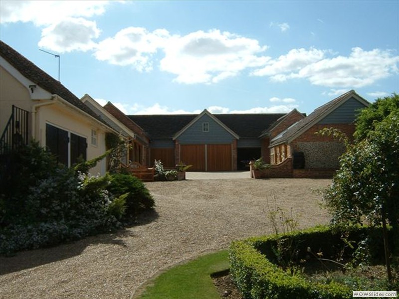 Garage Court 2