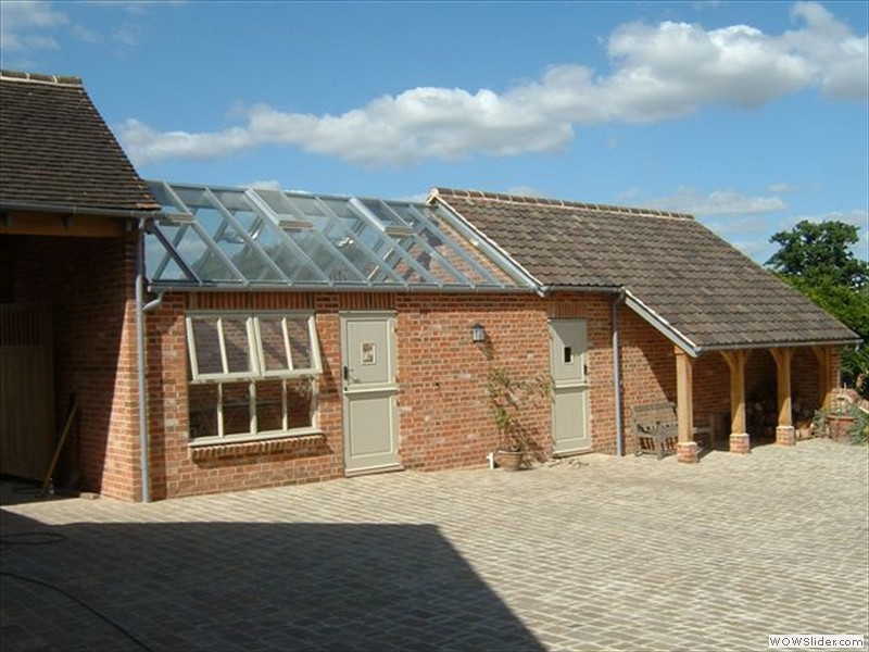 Garage Court 6