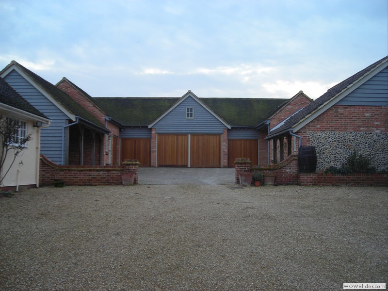 Garage Court 3